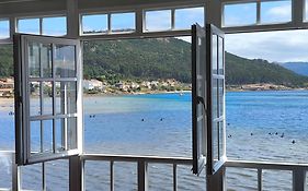 Muros sobre el mar